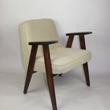 Fauteuil beige model 366 par Józef Chierowski années 1970