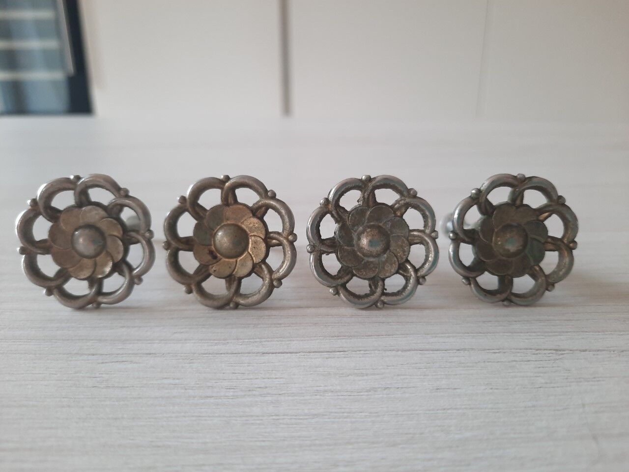 Drawer button handles