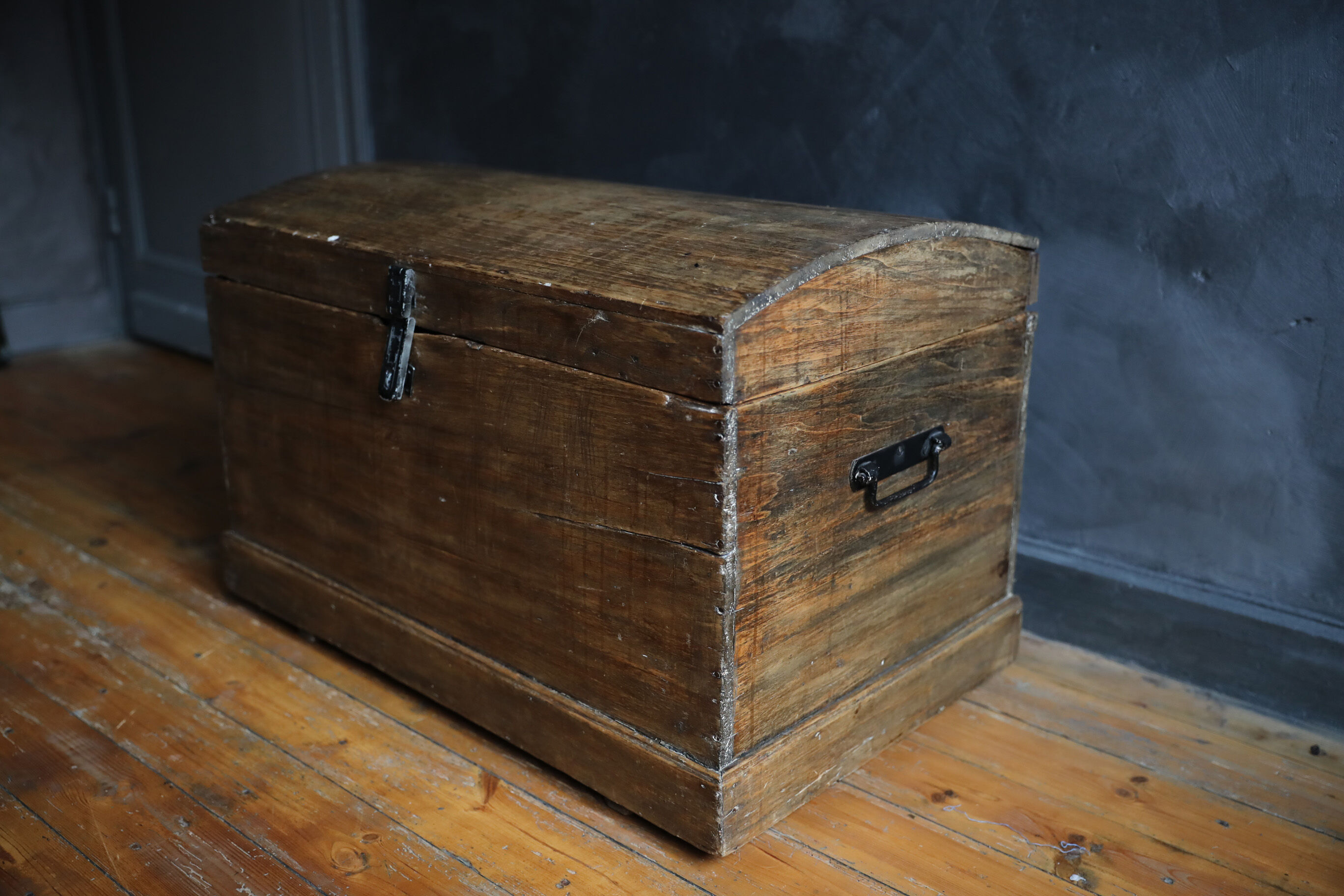 Wooden box