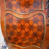 Commode Galbée Style Louis XV