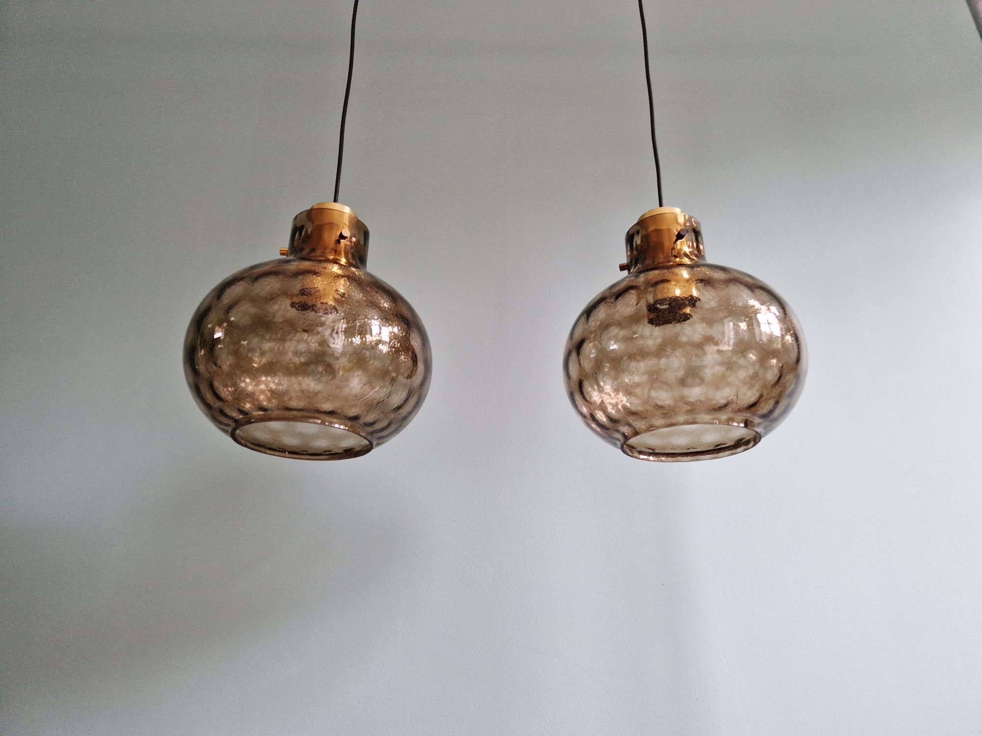 Smoked glass honeycomb pendant, Glasshütte Limburg, 1970 (2 available)