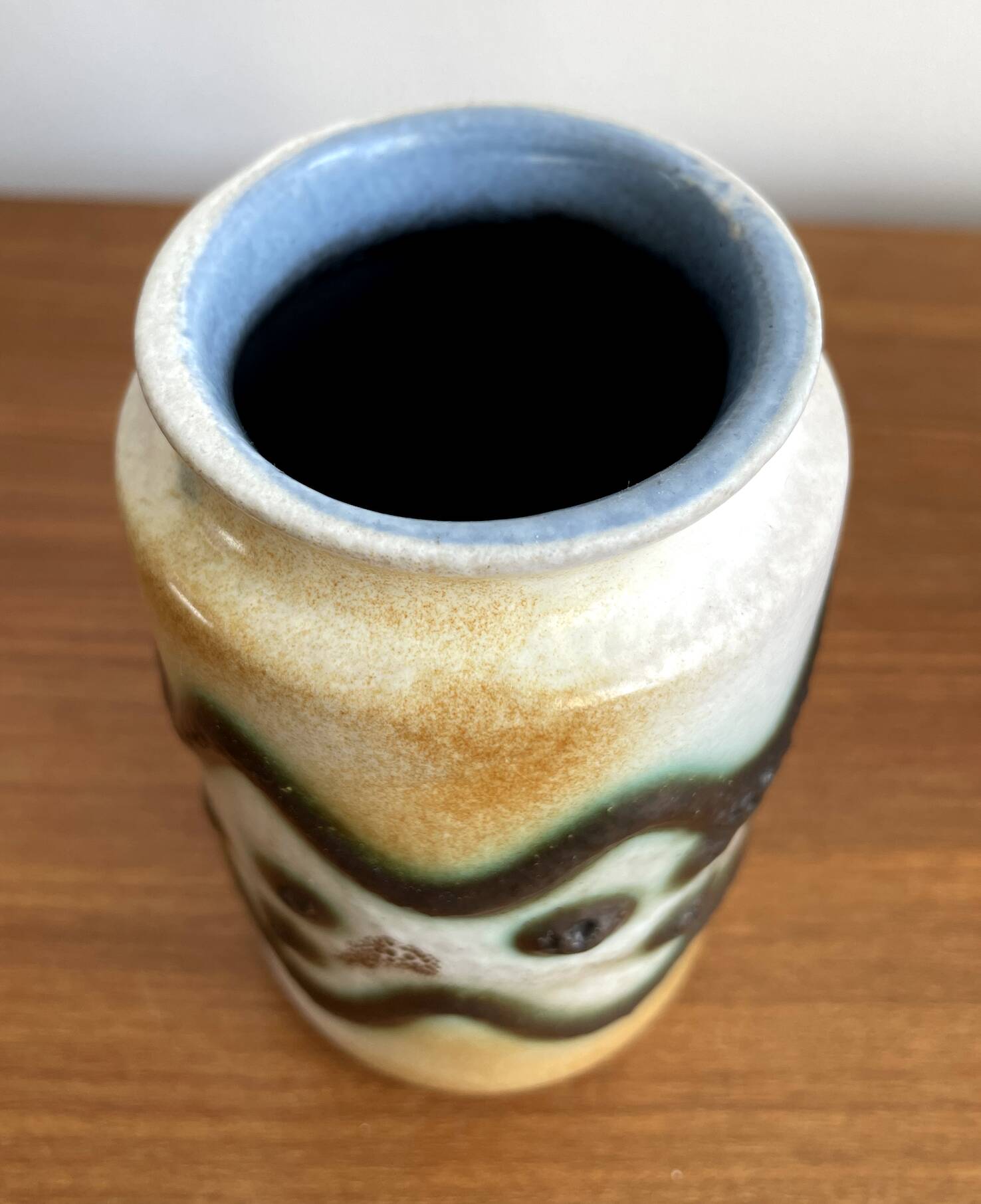 Veb haldensleben 3068 - small east german gdr vase - tactile mid-century modern design