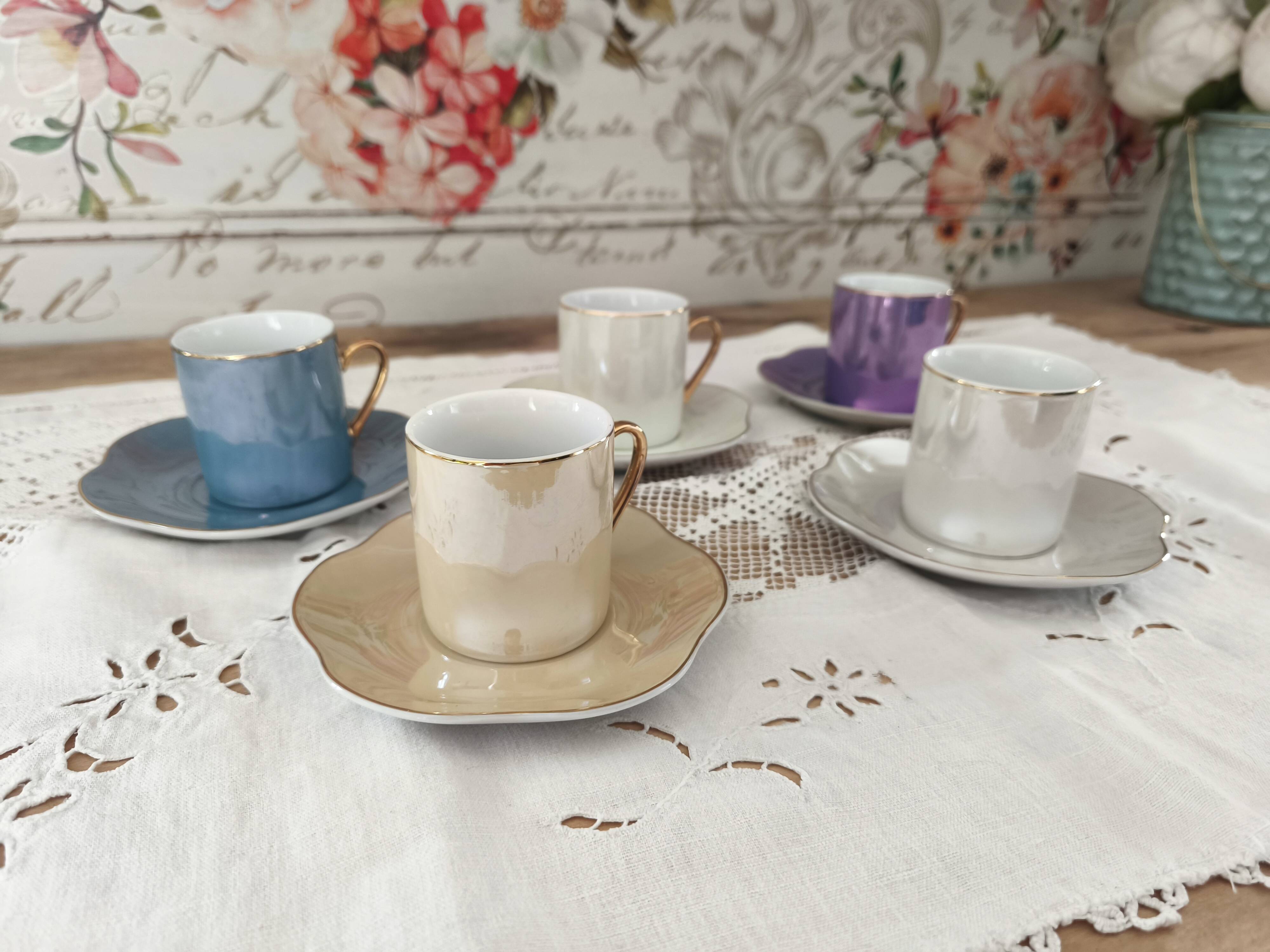 Set of 5 iridescent harlequin espresso coffee cups