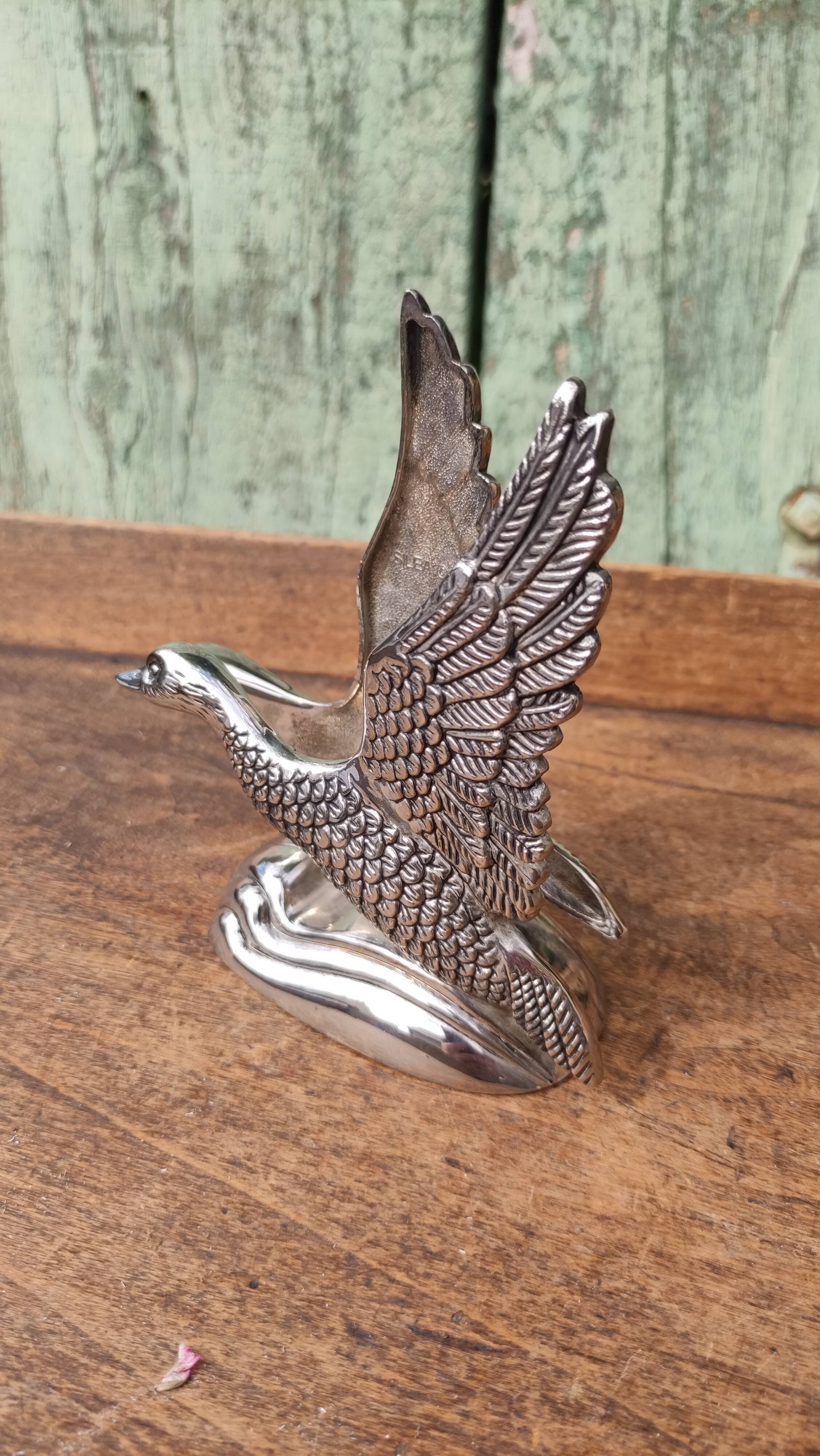 Vintage duck mail holder in silver metal