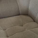 Paire de fauteuils vintage sculpturaux en tissu chenillé côtelé beige