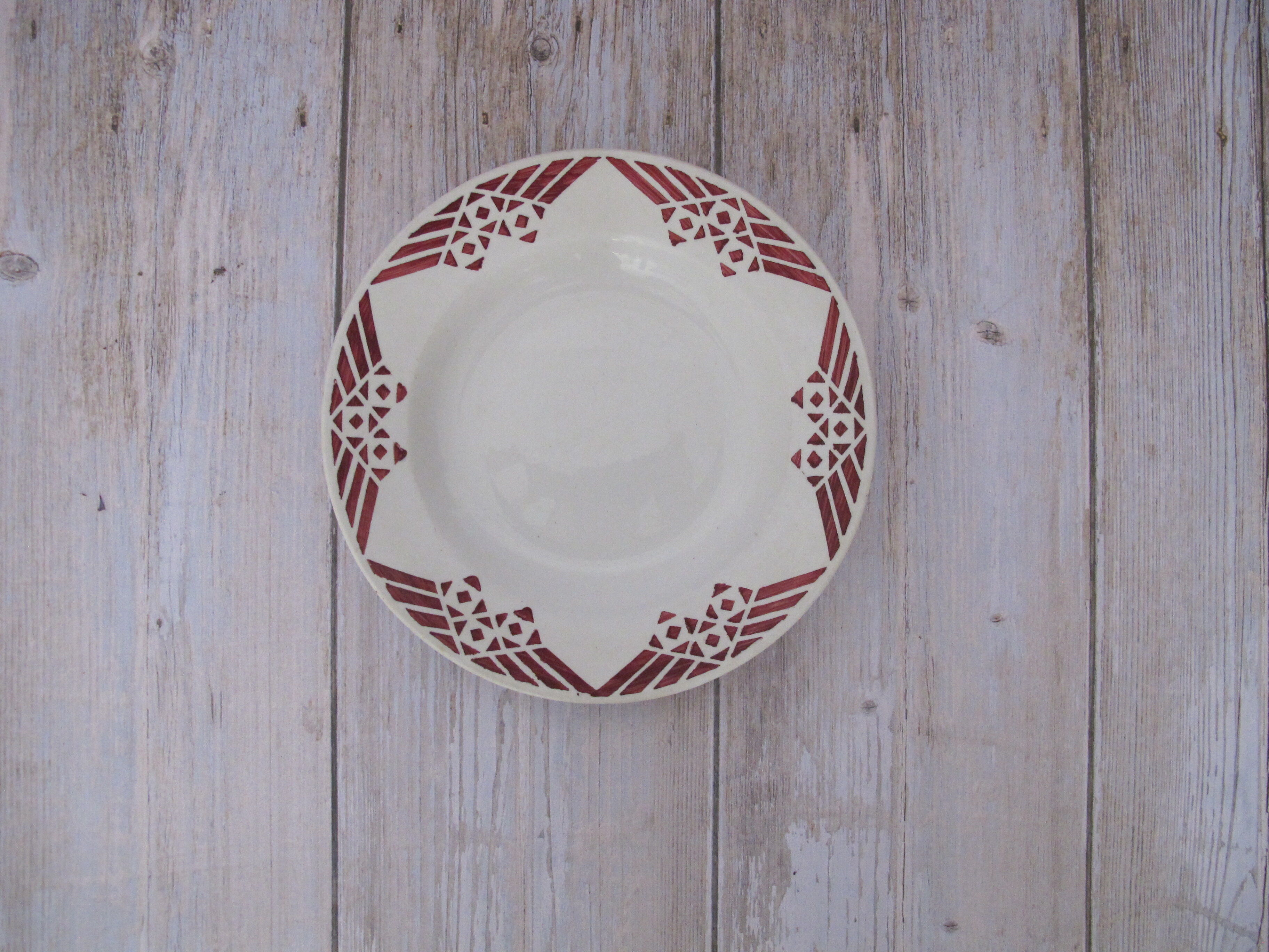 2 hollow plates made of Saint Amand earthenware