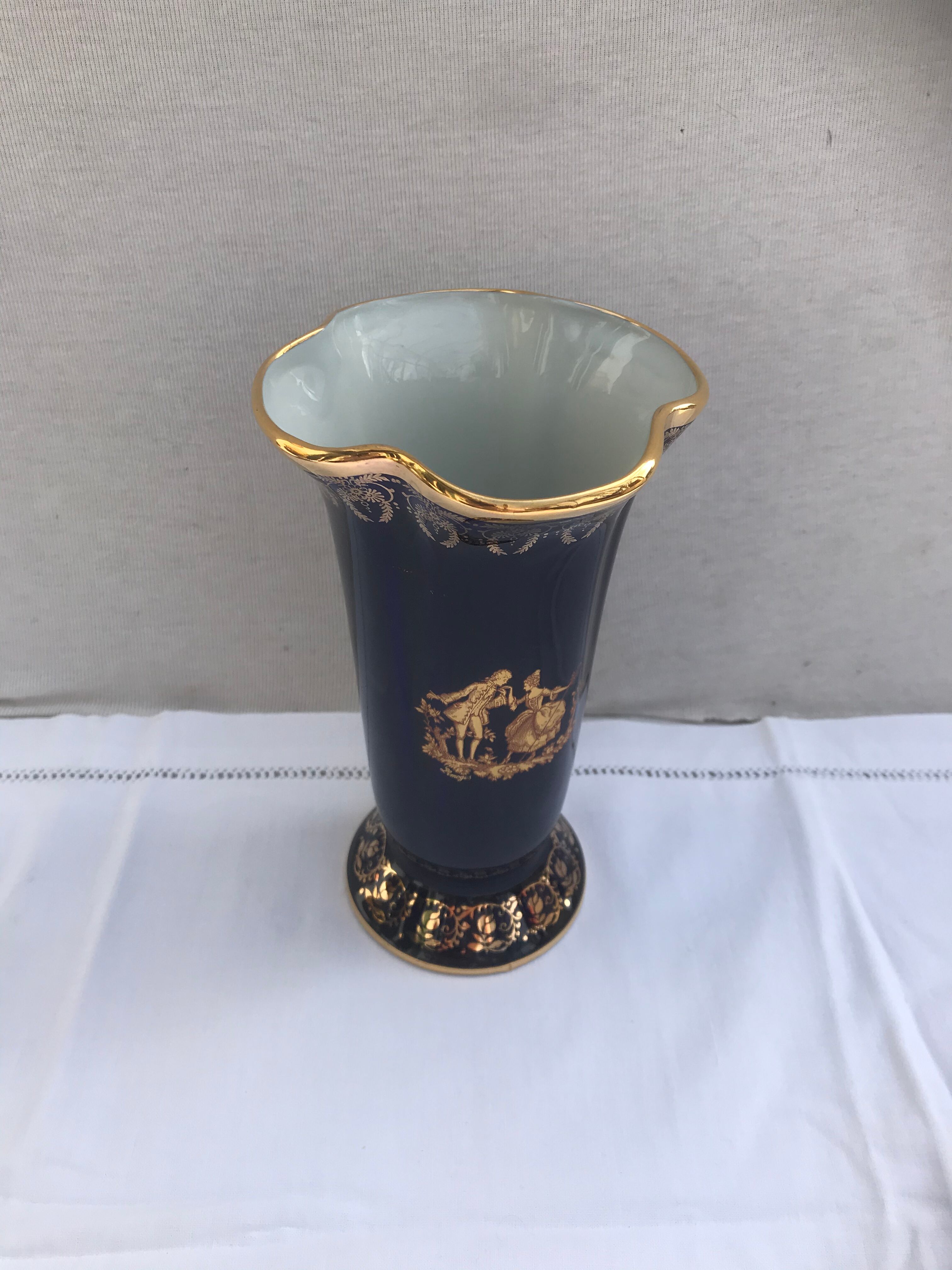 Ancient vase porcelain