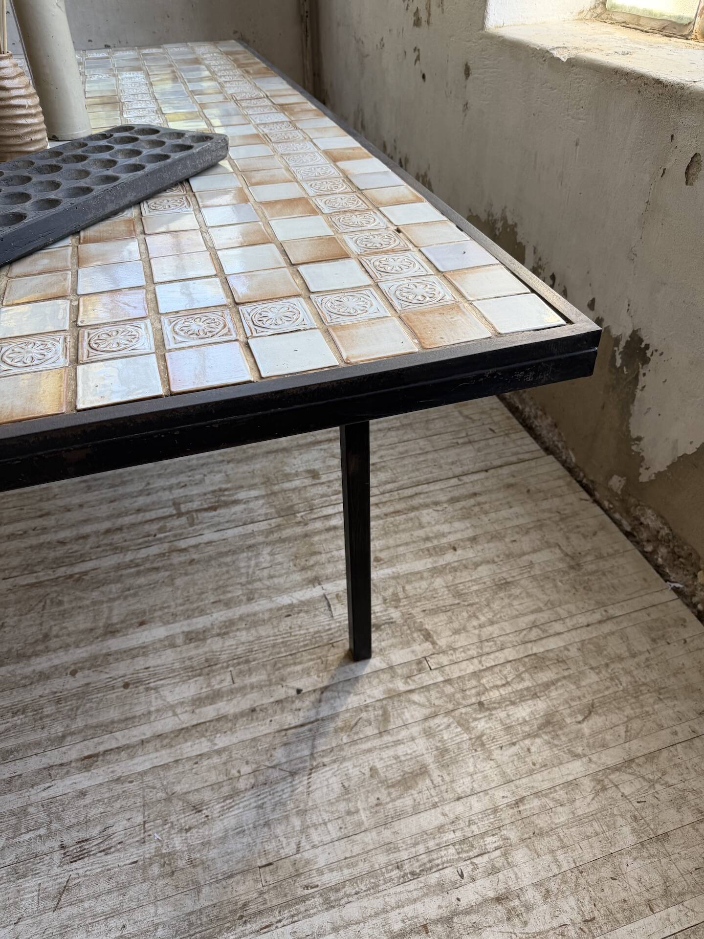 Dining table tiled 1950 dlg Capron