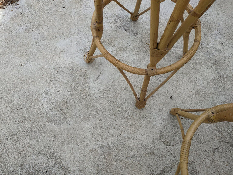 4 vintage rattan stools