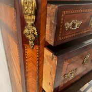 Elegant Louis XVI style chest of drawers, late 19th century
