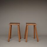Tabourets hauts rustiques en chêne. années 1970. Lot de 2