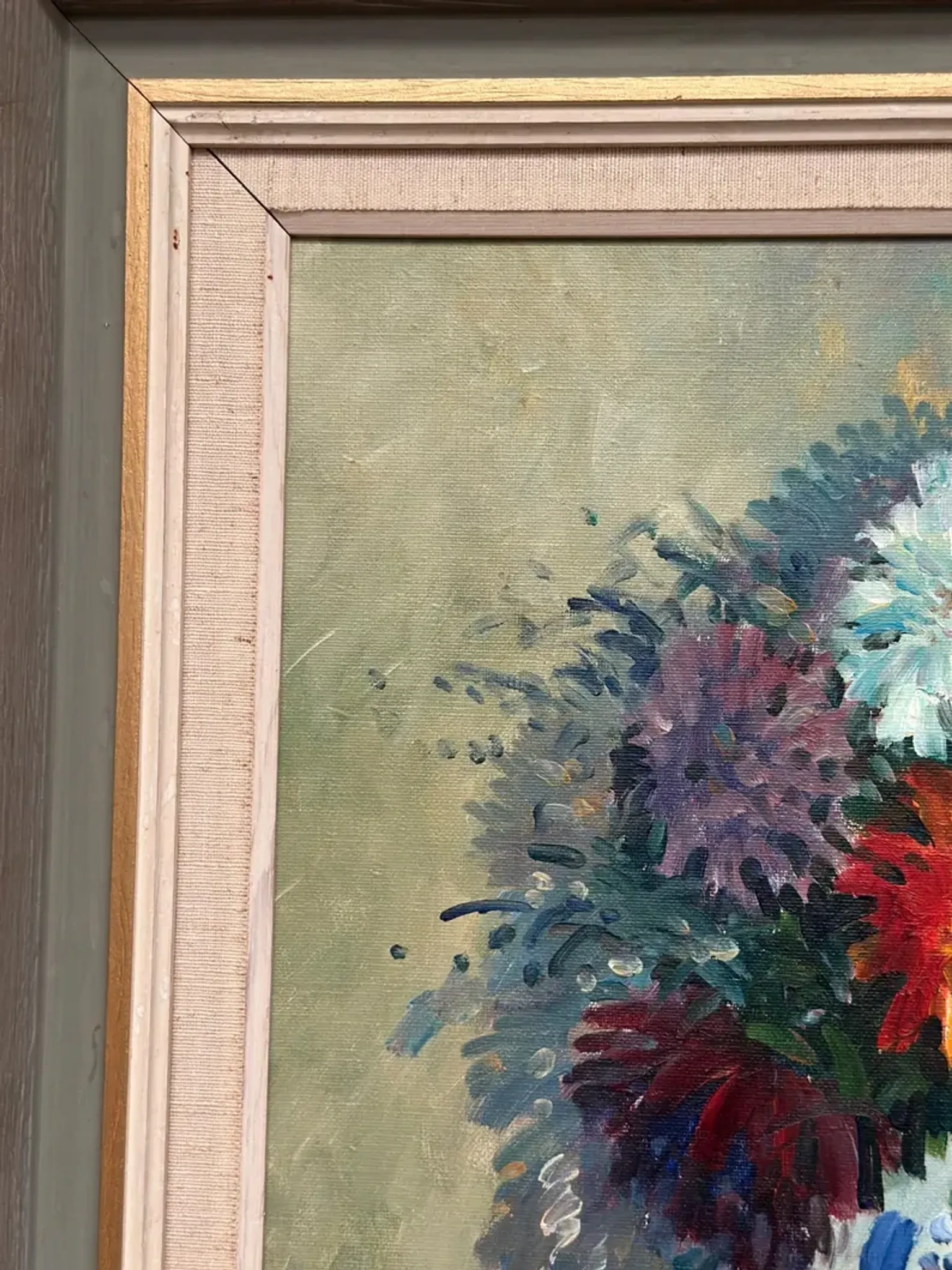 Original Swedish Oil on Canvas – “Asters in a Ceramic Vase” by Eric Lundgren – Signed – Vintage and Framed – 60 × 54 cm (23.6" × 21.3")