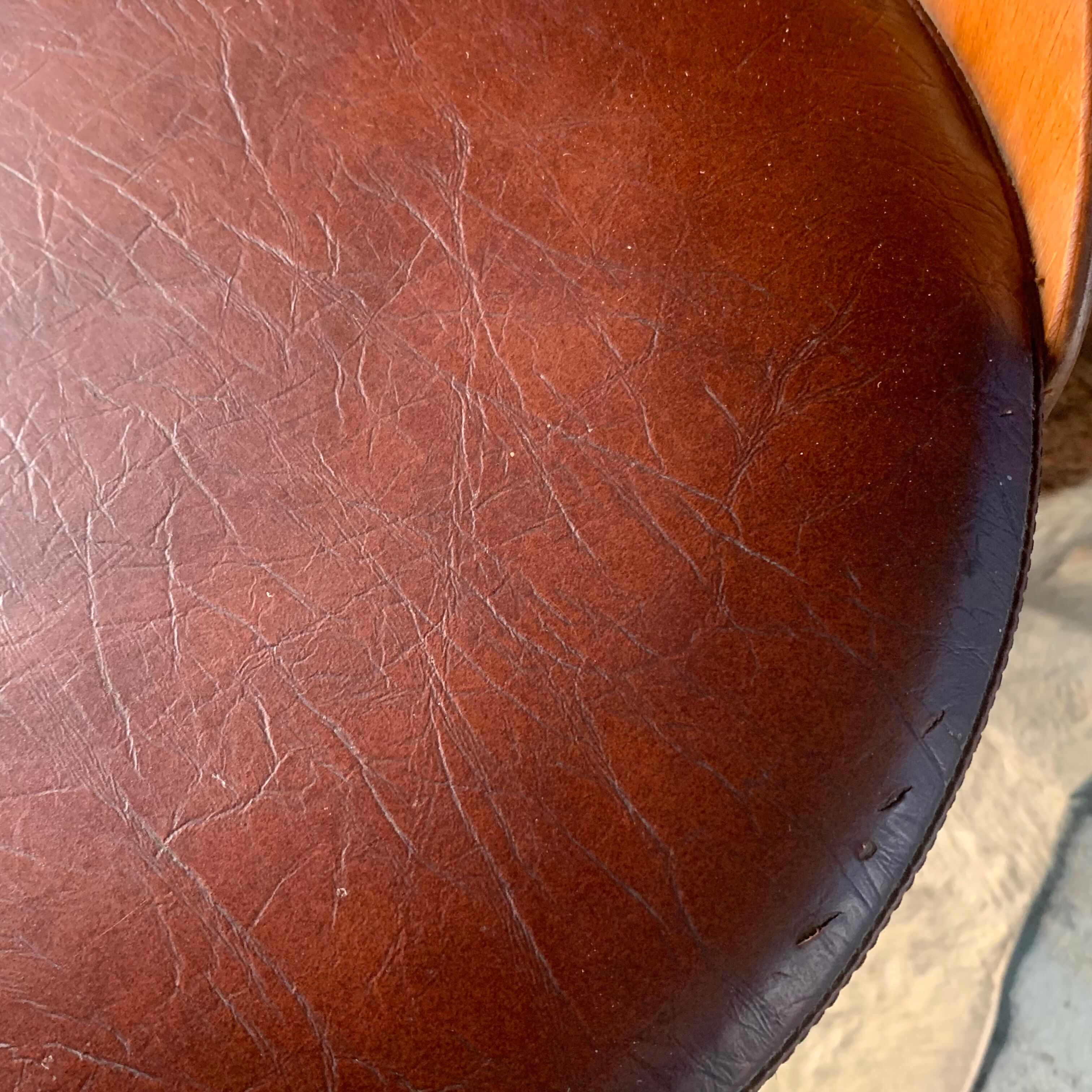 Pair of chairs baumann model Dove 60s