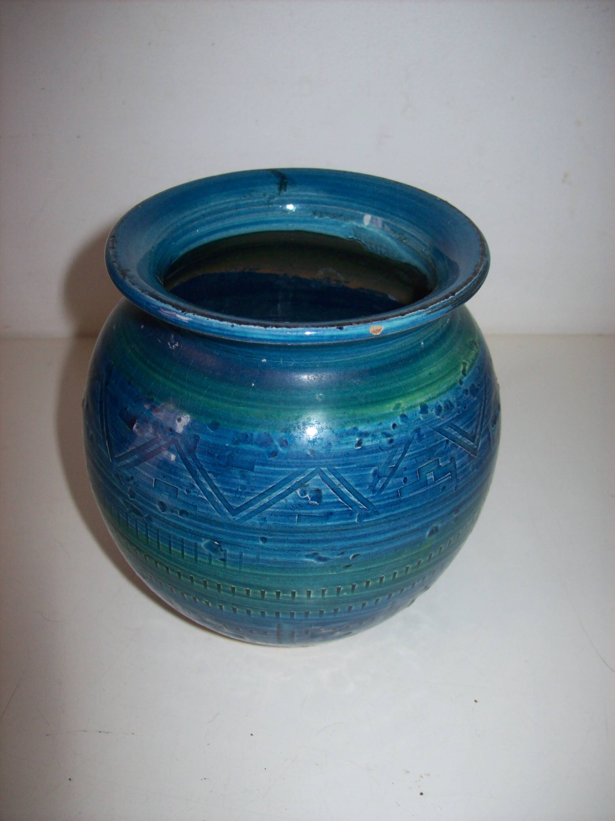 1960s vase by Aldo Londi for Bitossi in "Rimini blue" ceramic.