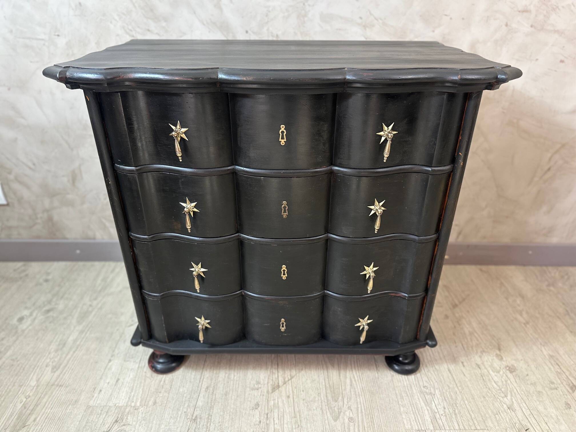 Louis XIV Commode Style