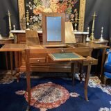Louis XV dressing table in solid walnut from the 18th century marked N. Armant