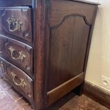 Commode parisienne XVIII