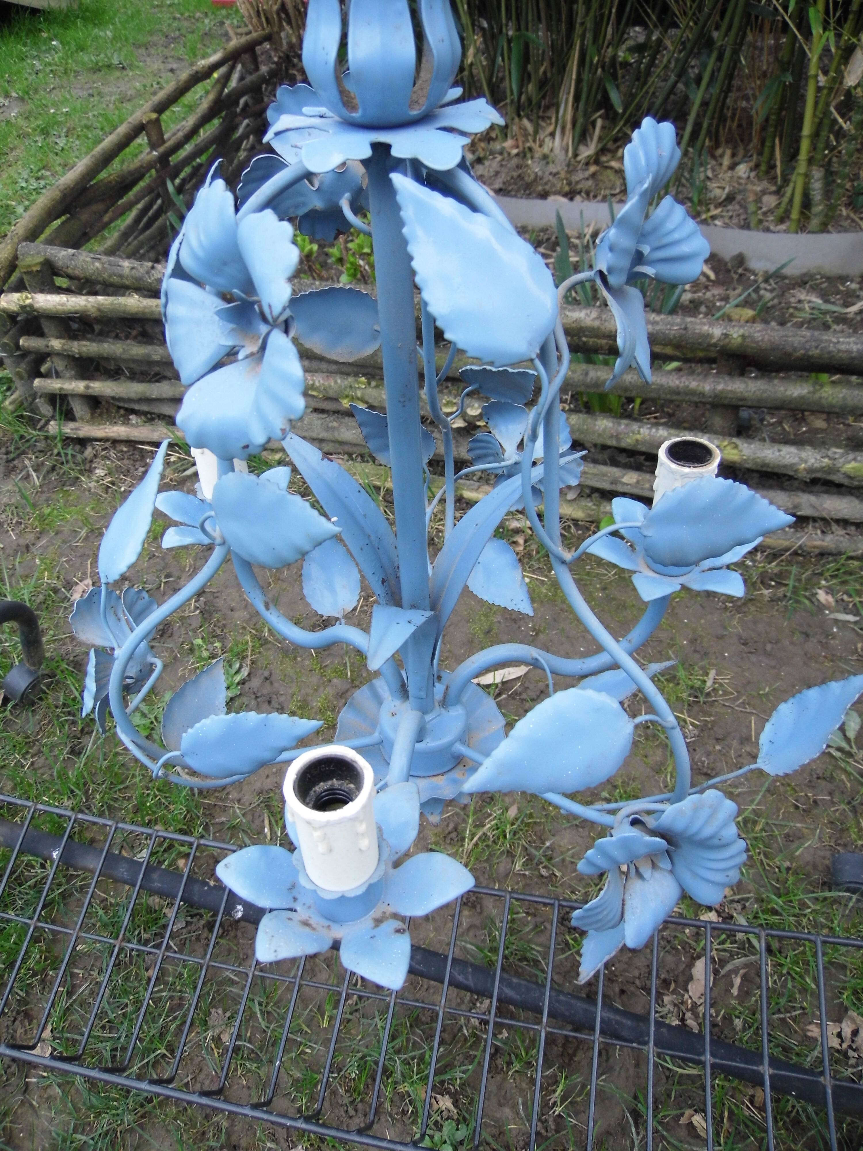 Lustre fleuri blue enamelled sheet chandelier 80s vintage