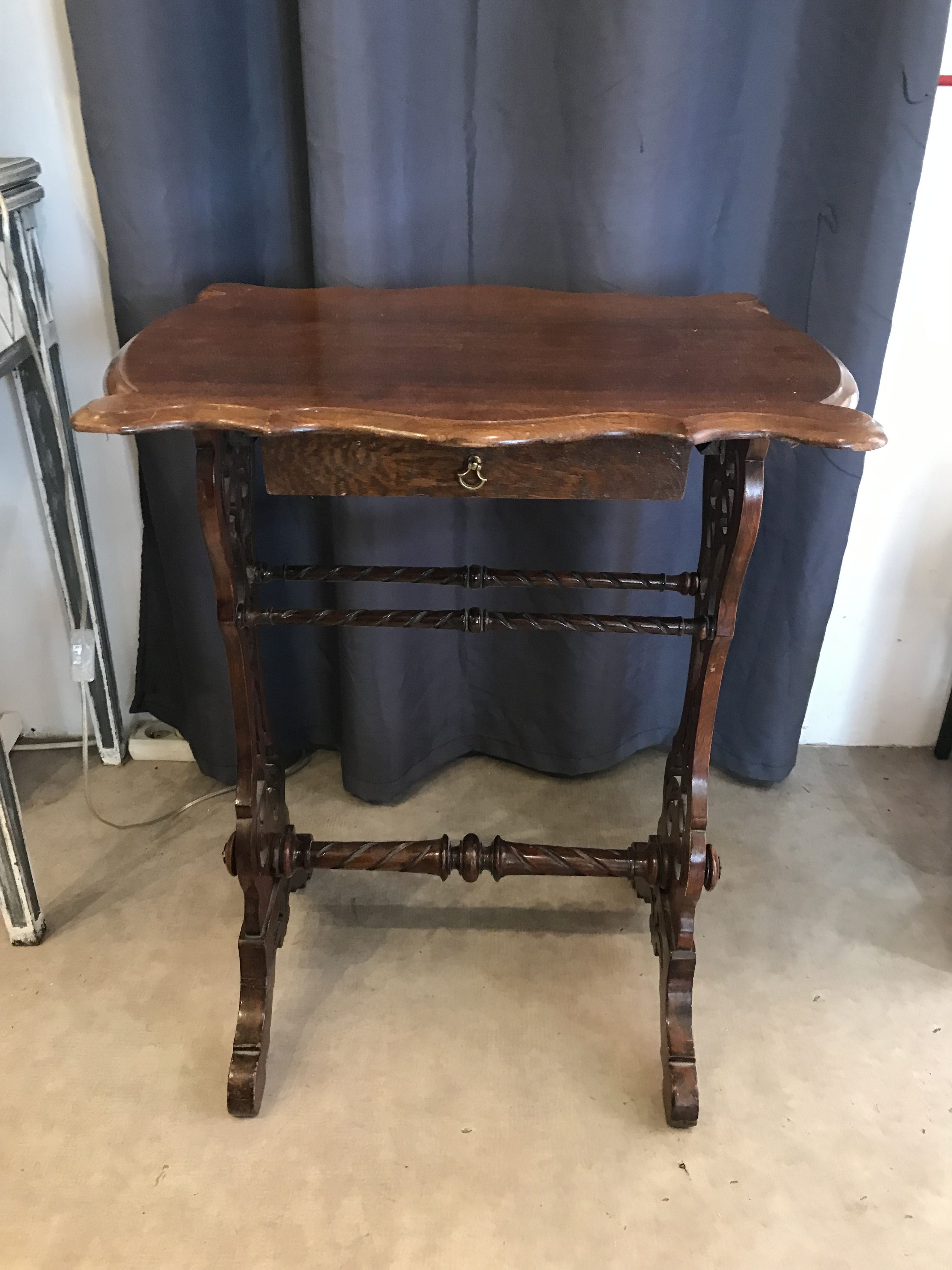 Art nouveau mahogany table with cut-out top