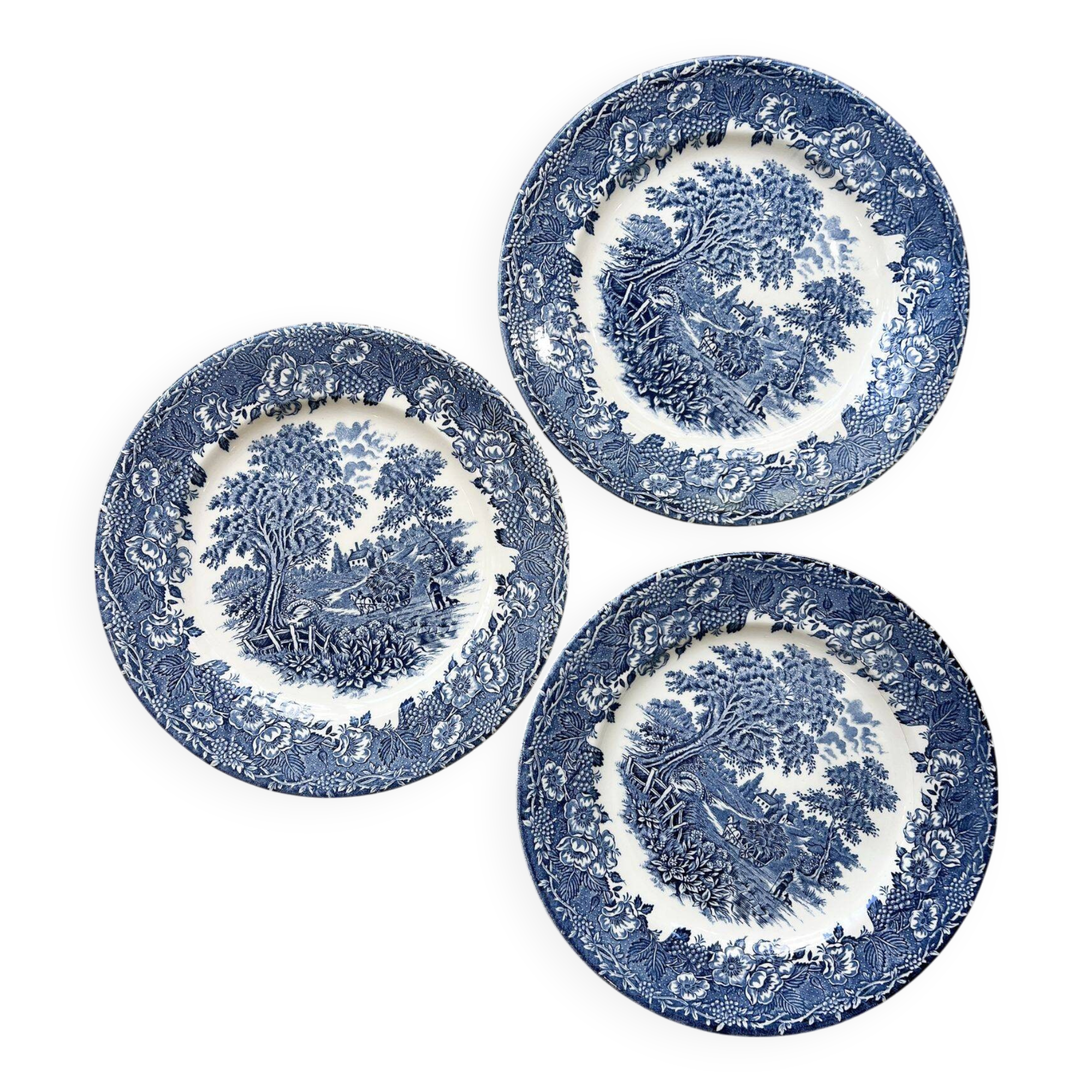 3 English dinner plates
