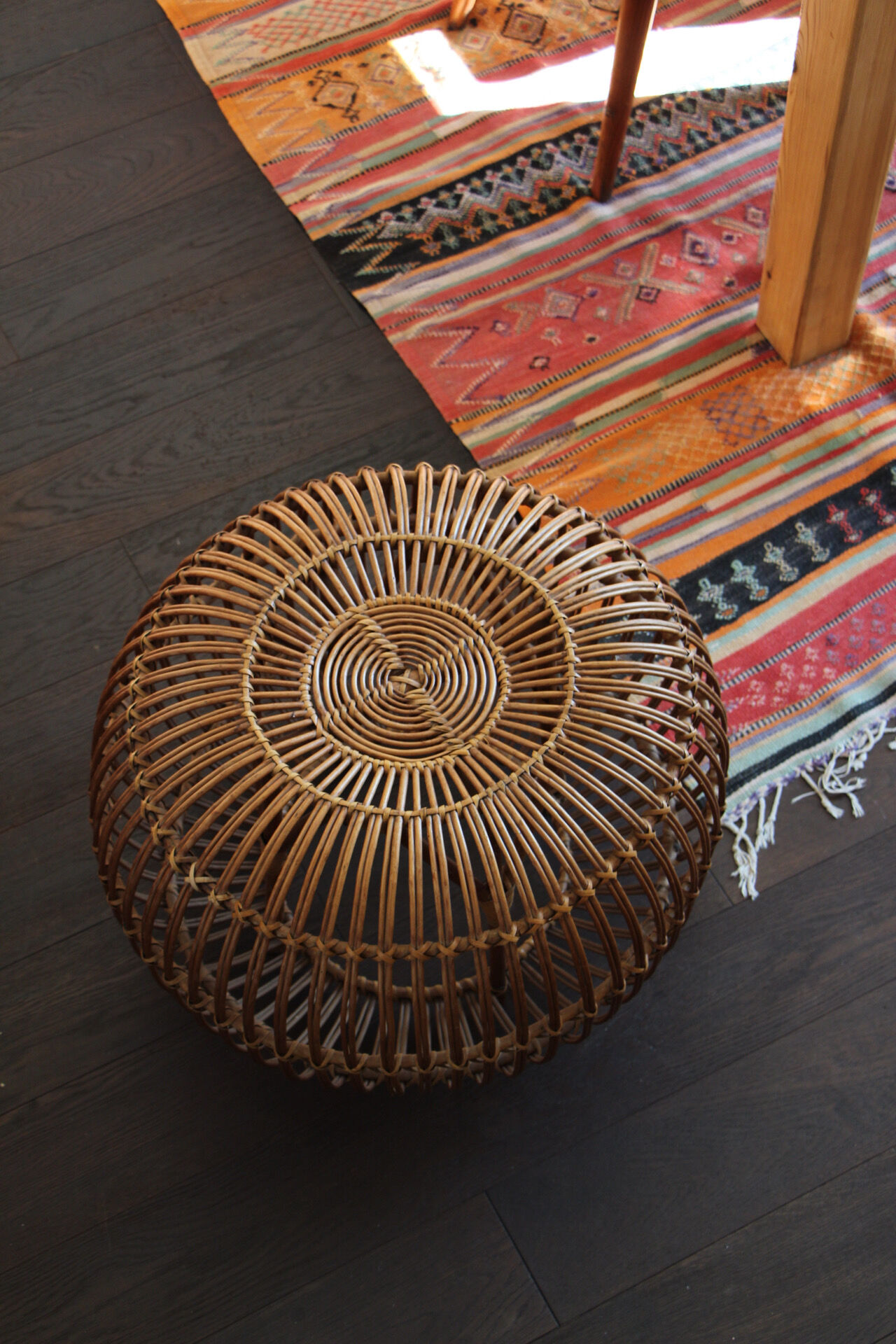 Ottoman pouf in Albini rattan