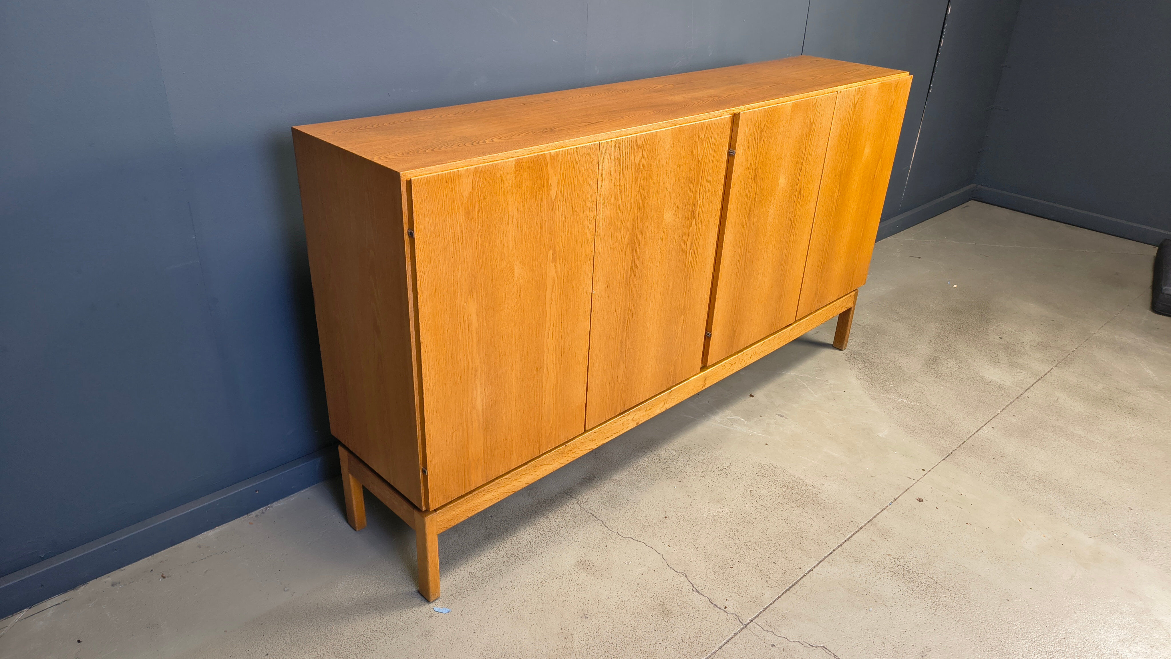 Buffet par Vandenberghe Pauvers, années 1970