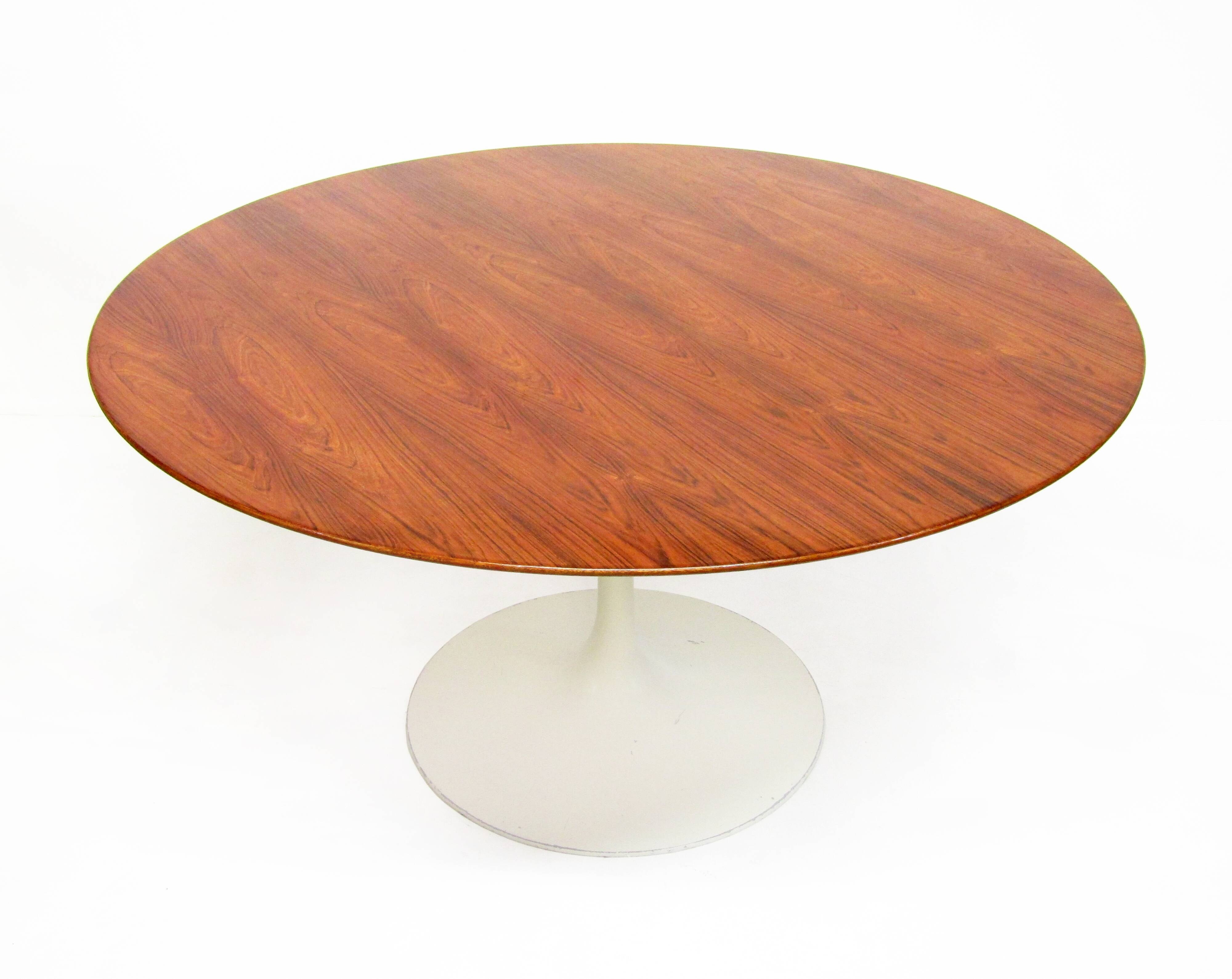 1970s Space-Age Tulip Dining Table & Six Chairs Set by Eero Saarinen for Knoll