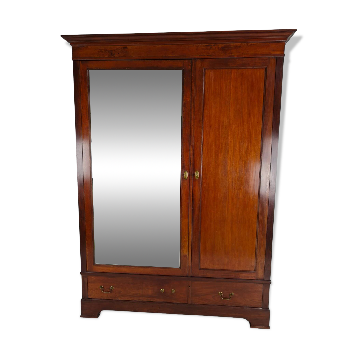 High-quality late 19th-century mahogany wardrobe by H. Pander & Zonen