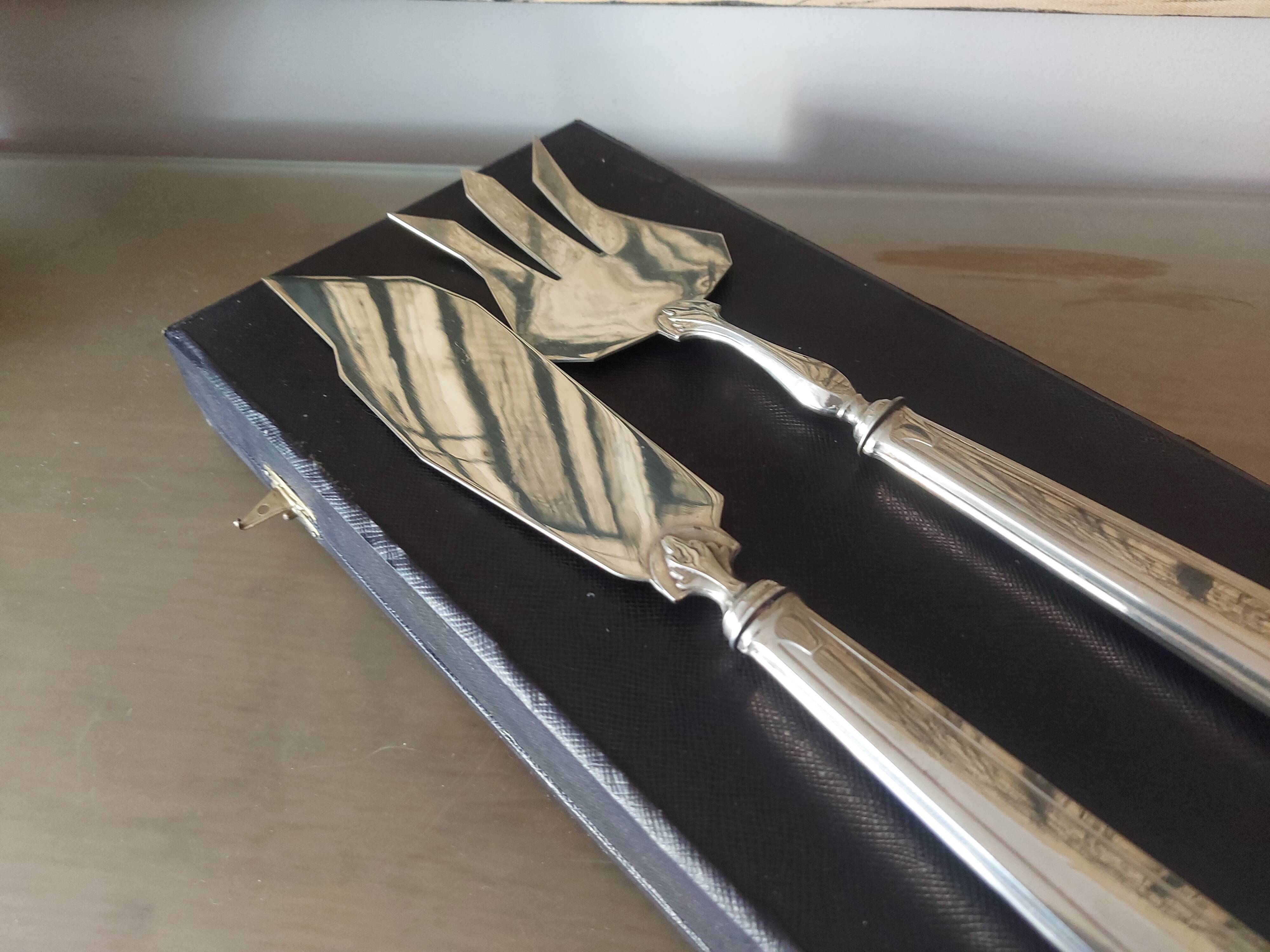 Art Deco fish service box