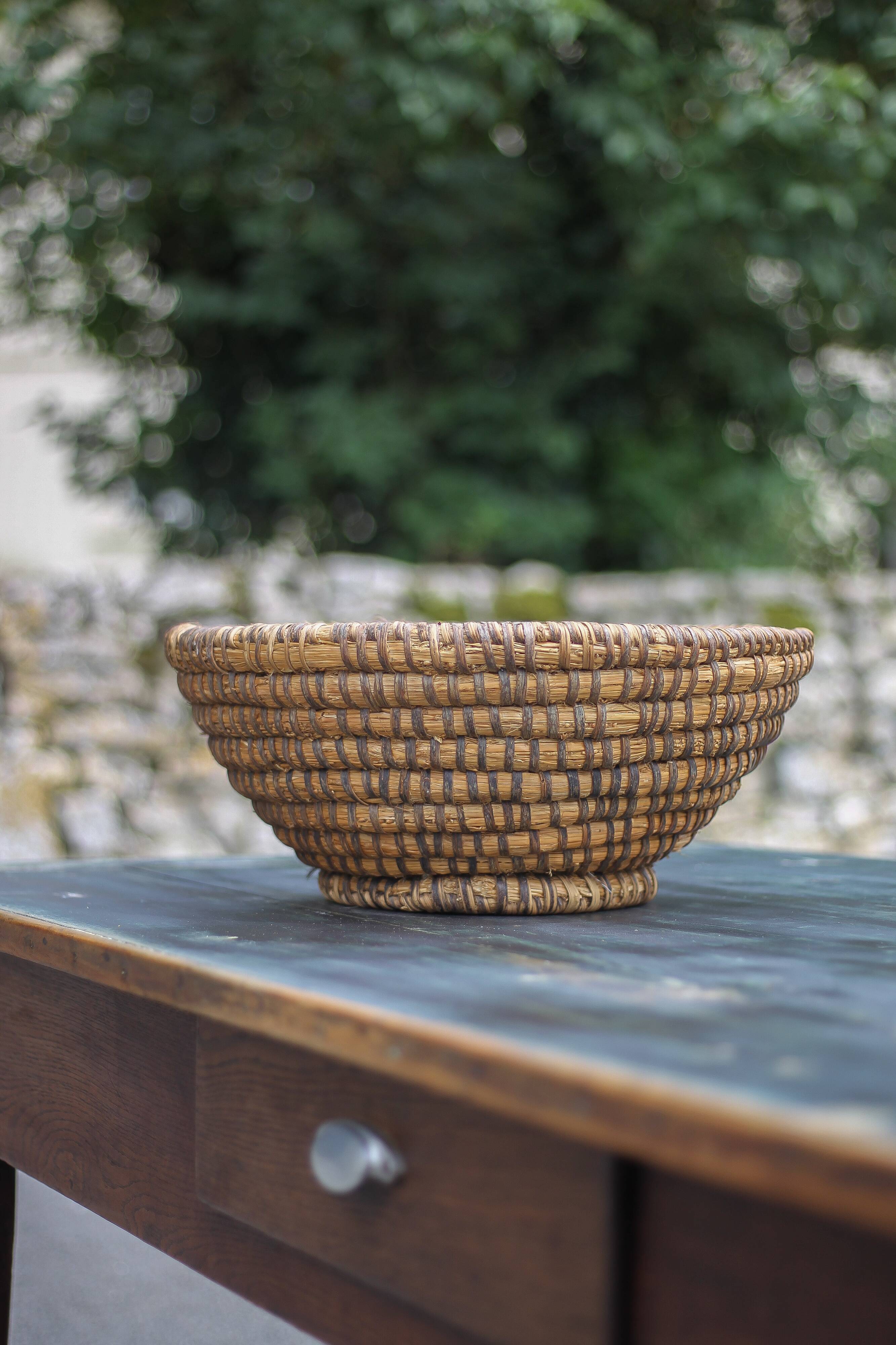 Vintage woven basket, woven basket, bread basket, banneton