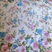 Lot 1 tablecloth & 11 country towels