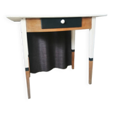 Buren style desk