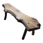 Banc en bois brutaliste