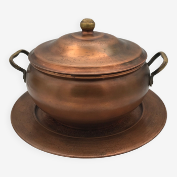 Vintage tureen with its red copper top