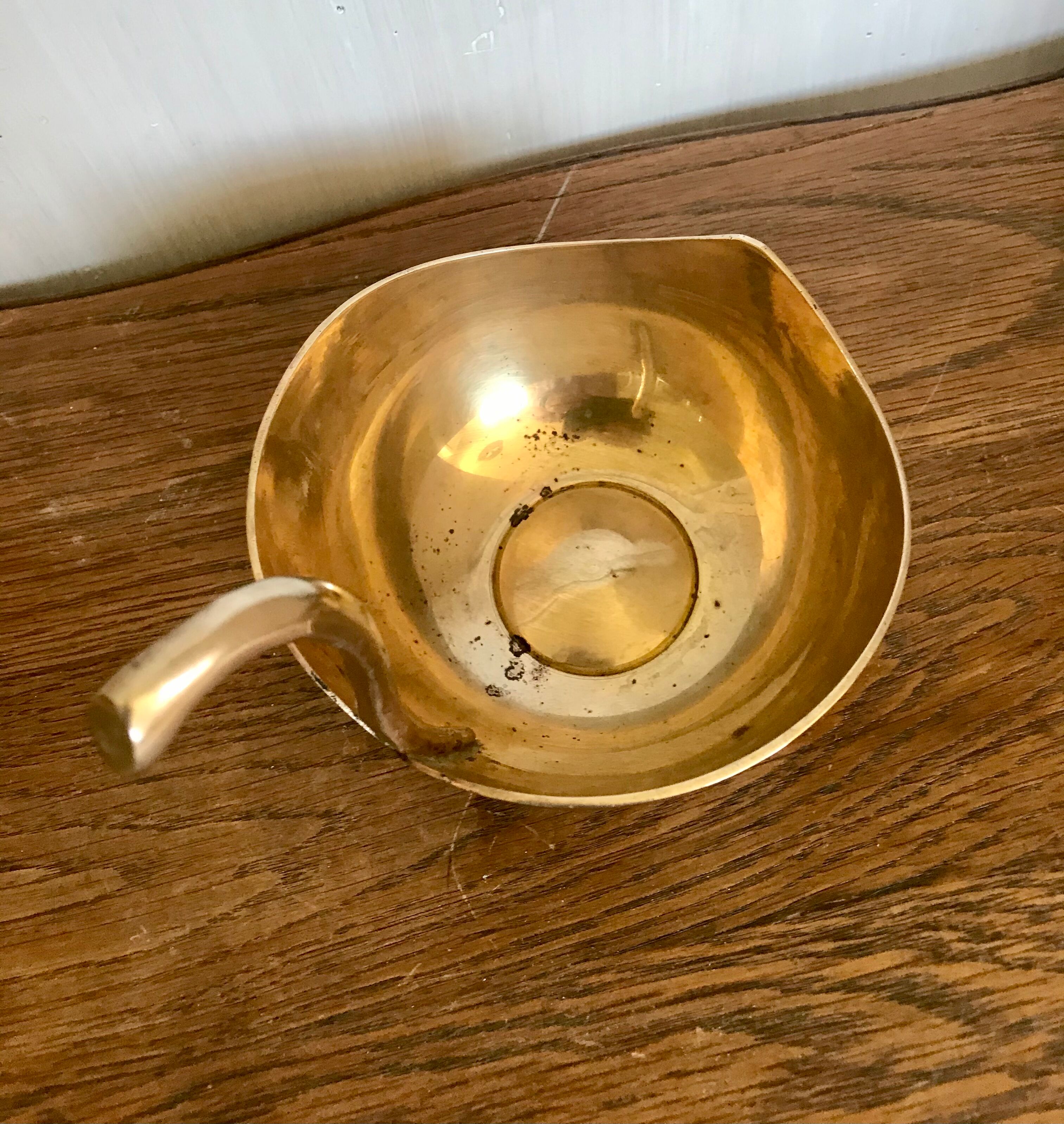 Brass apple pocket