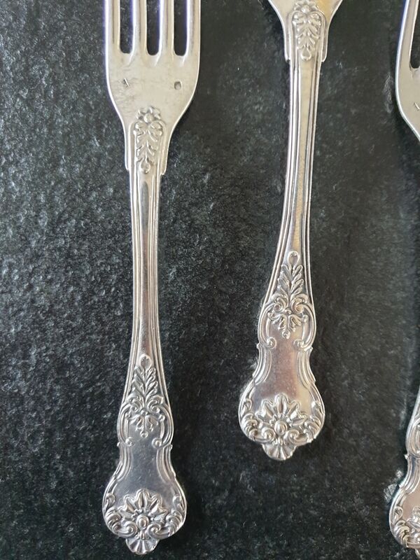 Set of 6 solid silver forks, Hénin goldsmith et cie, Minerve punch