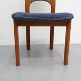 Vintage eetkamerstoelen Holstebro Denmark Teakhout nieuwe stoffering blauw
