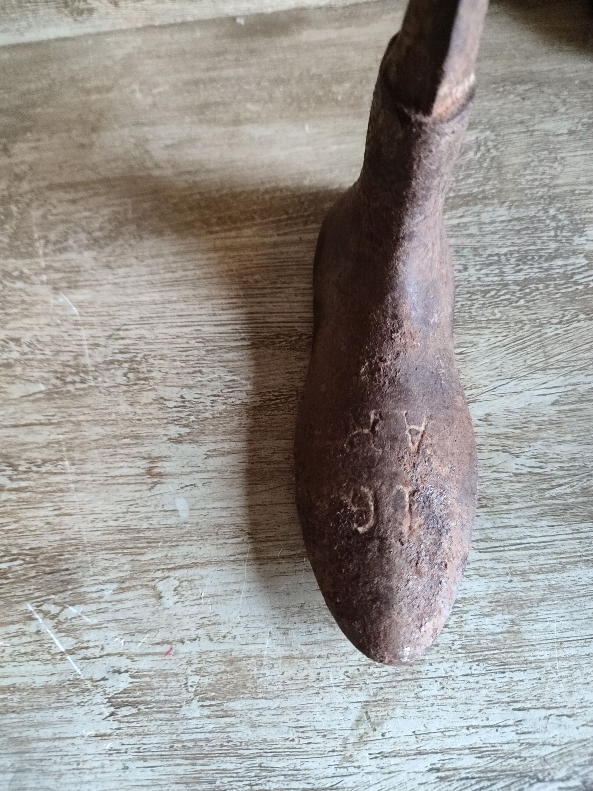 Children's shoemaker's anvil in cast iron