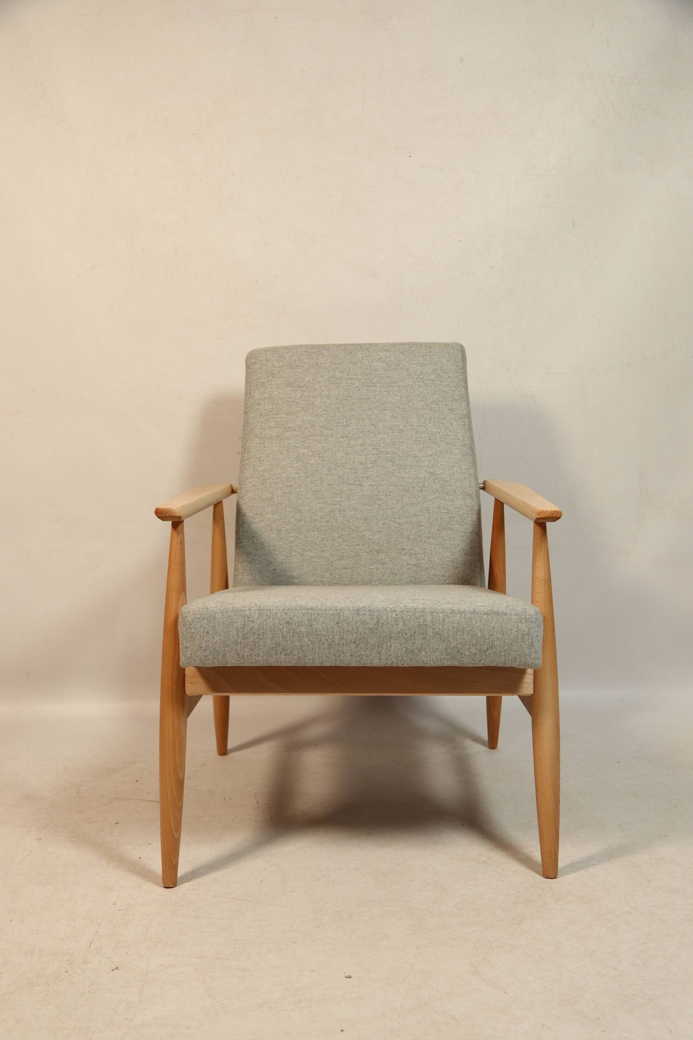 Fauteuil Vintage Gris Clair Design Scandinave Revêtement Laine