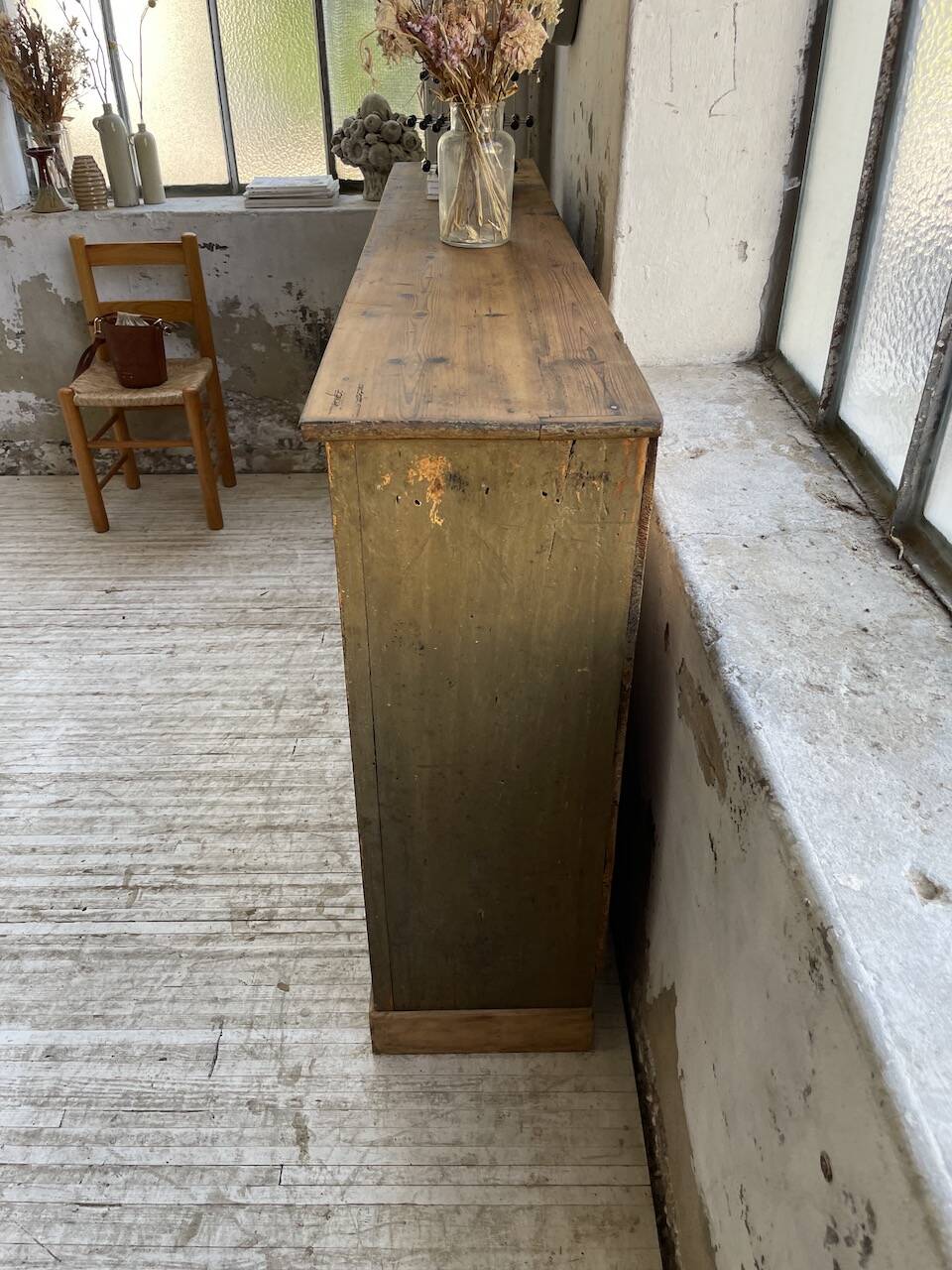 Green patina workshop furniture