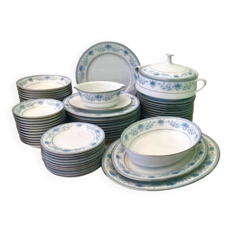 Noritake Blue Hill 64-piece service for 12 people
