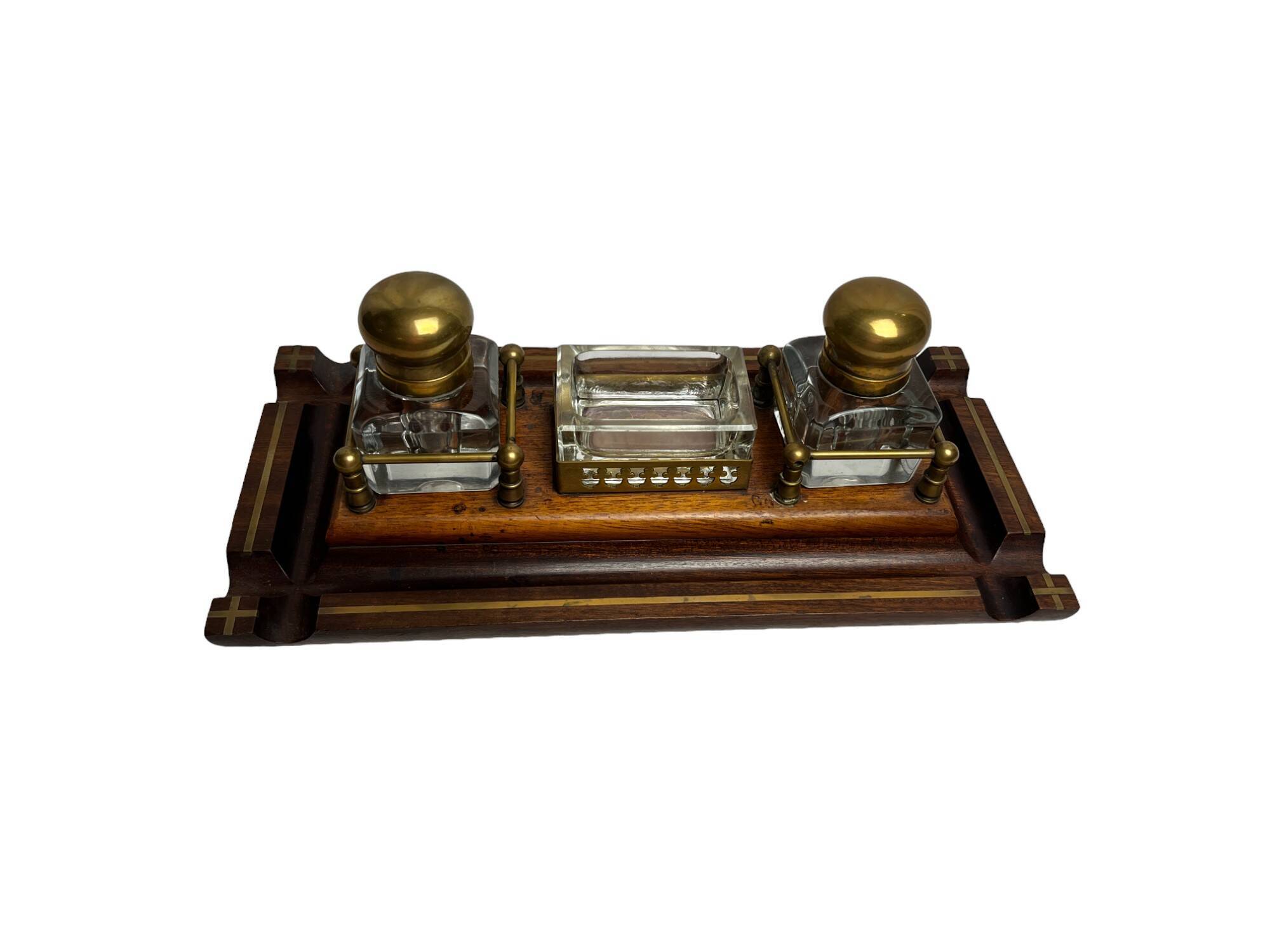 Desk inkwell in molded wood, brass and crystal, late 19th century