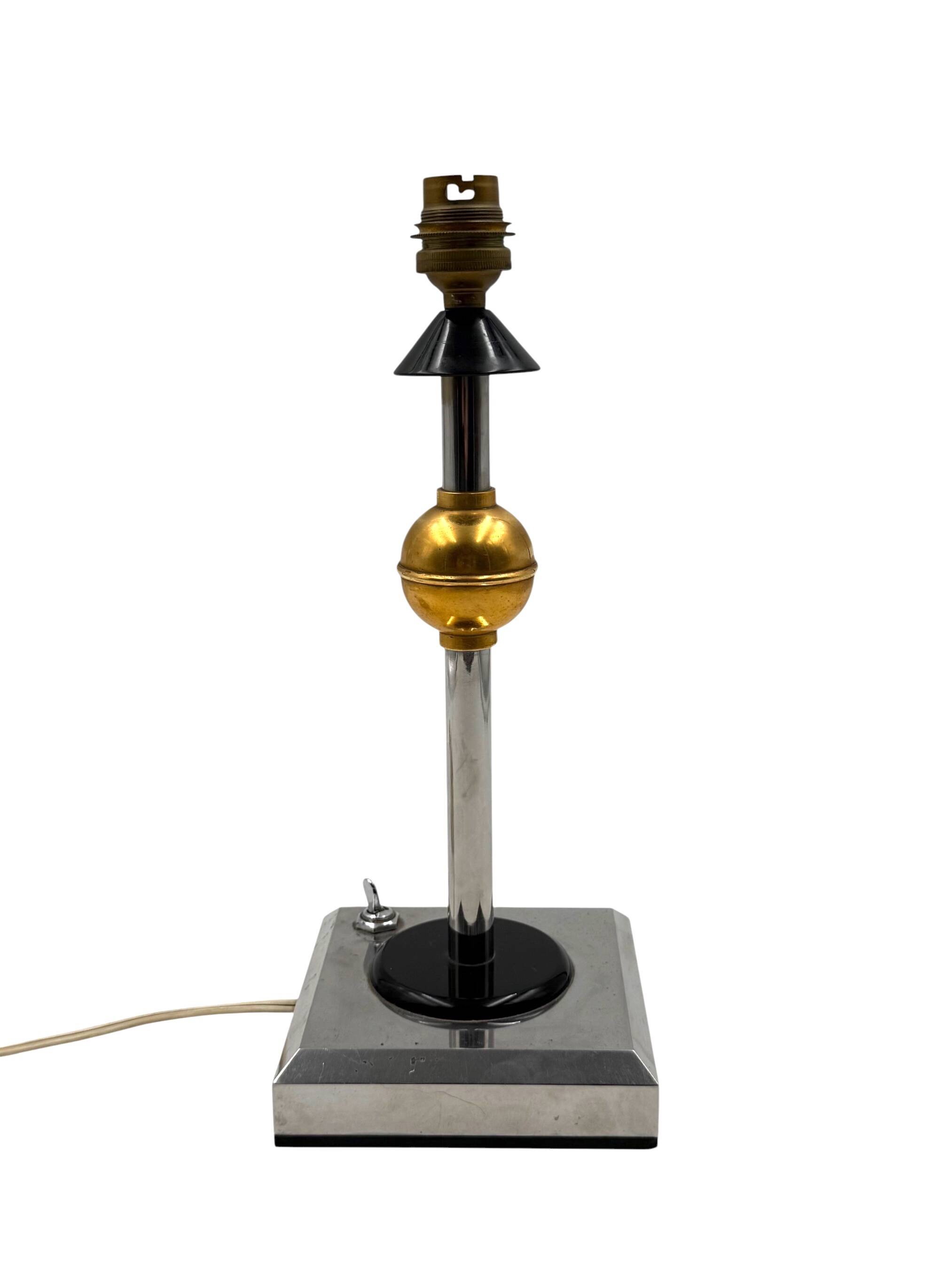Art deco style bakelite table lamp, France 1980s