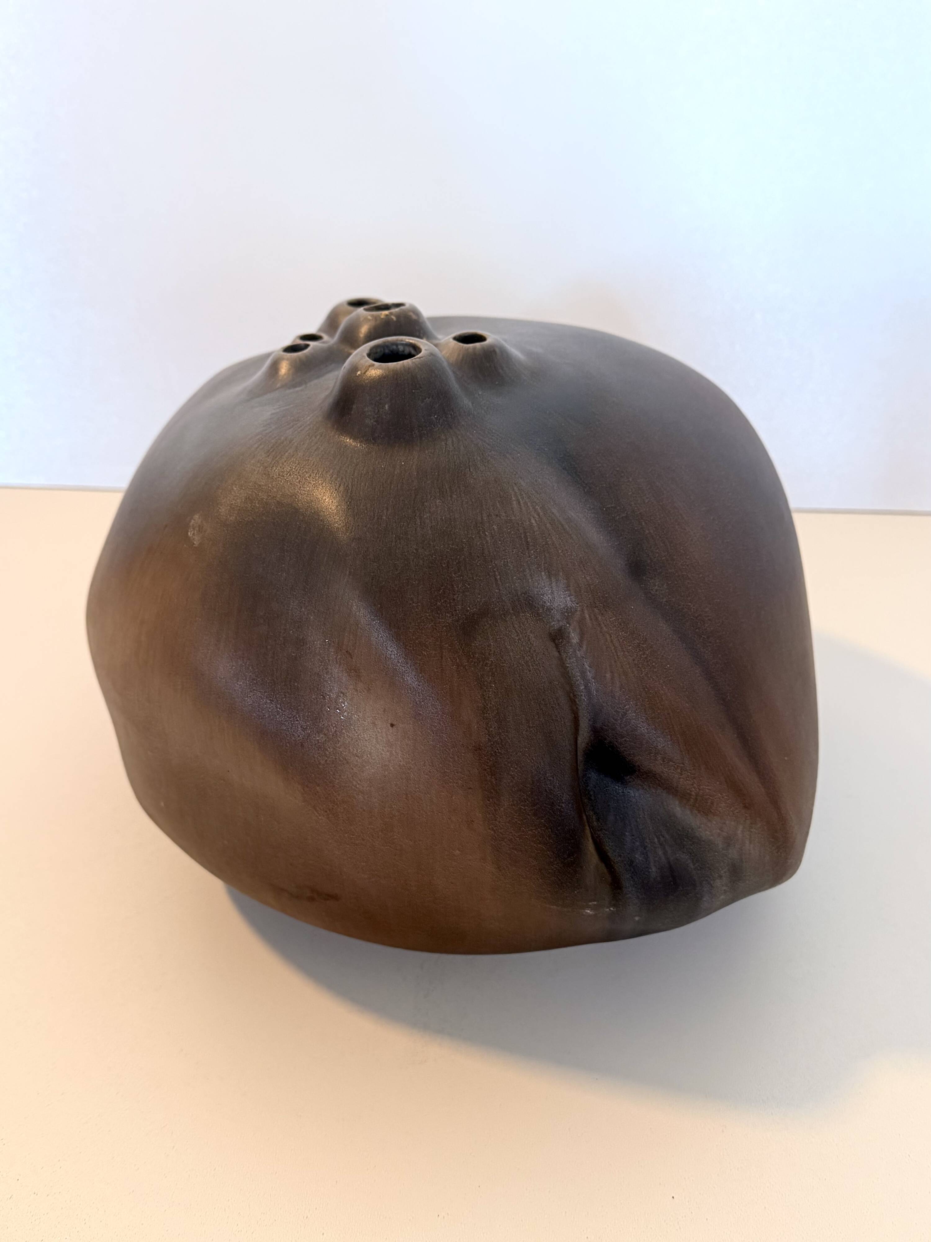 Brown Lacquered Ceramic Tulip Vase / Centerpiece by Giacomo Onestini