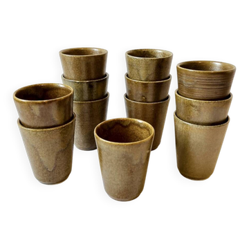 Lot de 12 gobelets en grès émaillé, Grès Pots Digoin