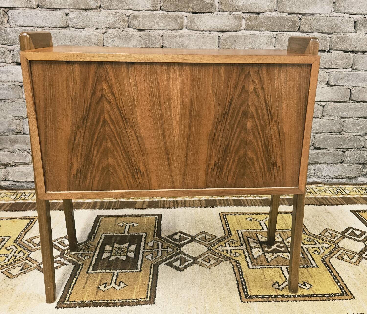 Small Scandinavian chest of drawers with compass feet, 1960s