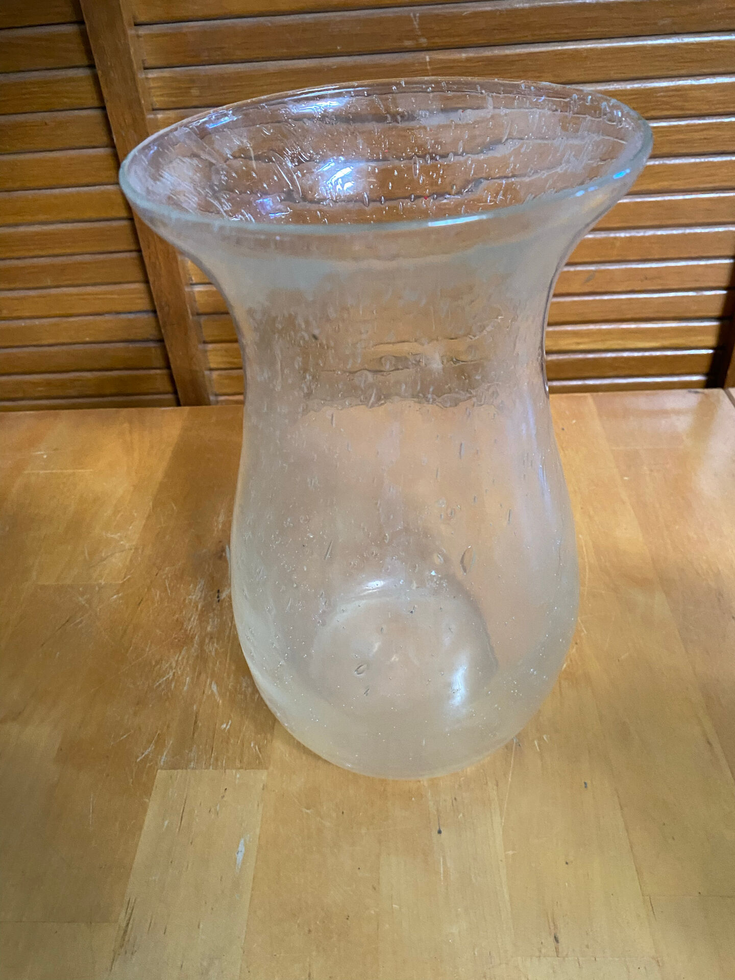 Vase ancien style Biot en verre soufflé bullé