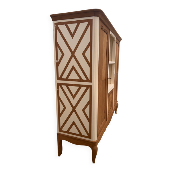 Meuble de style ancien entièrement rénové