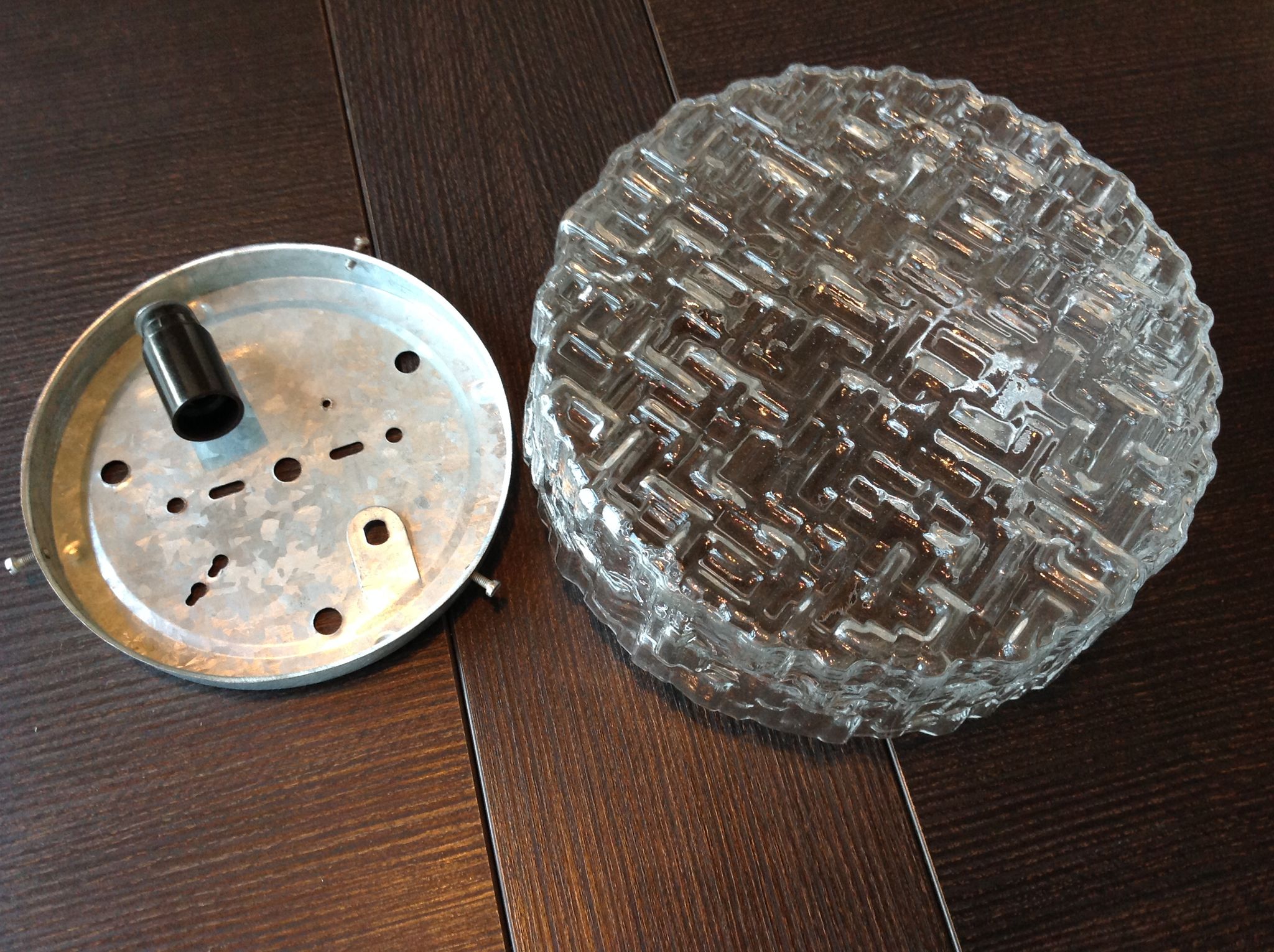 Round ceiling lamp in bulled glass / vintage 60s/70s