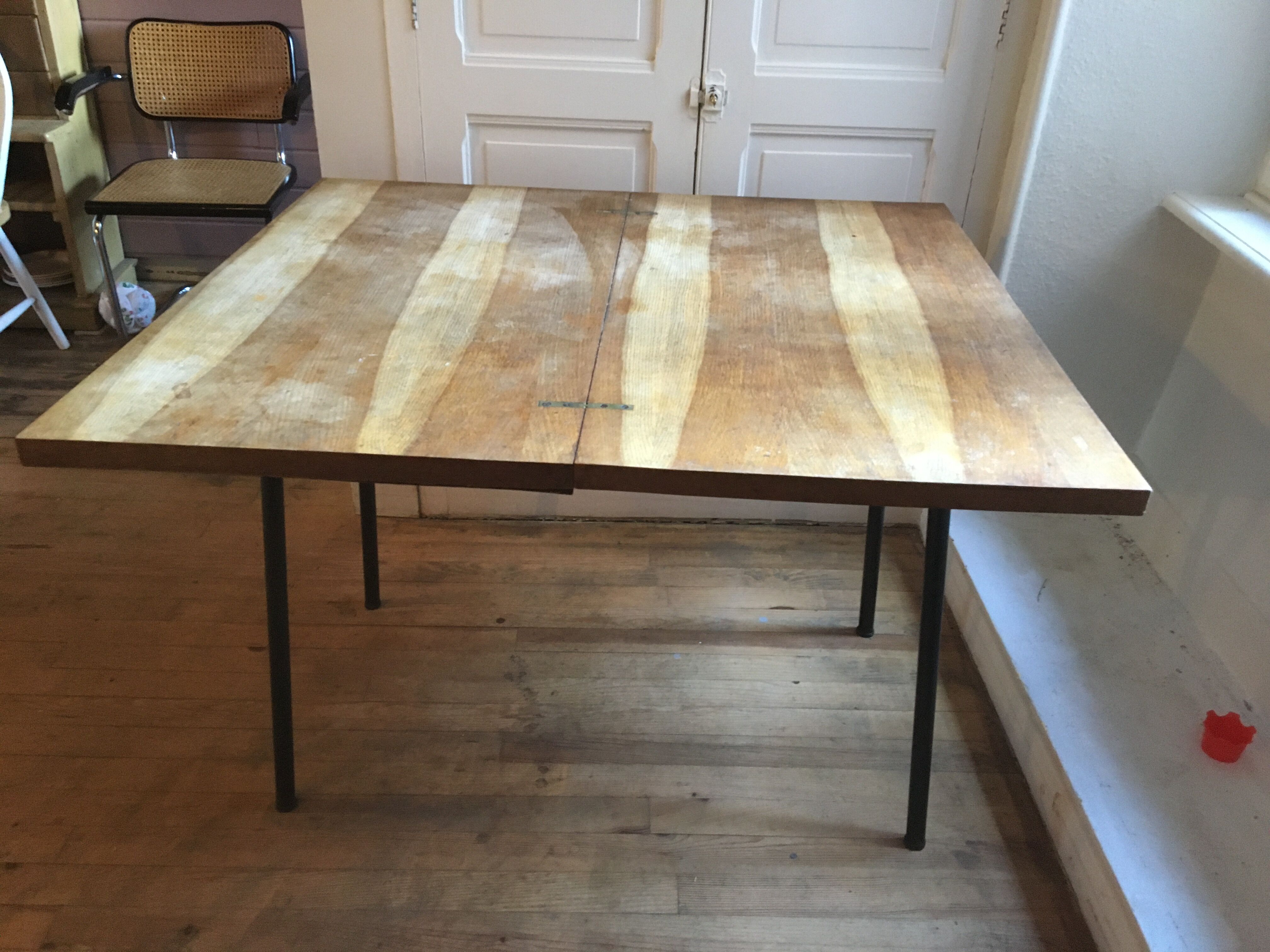 System table from the 1950s